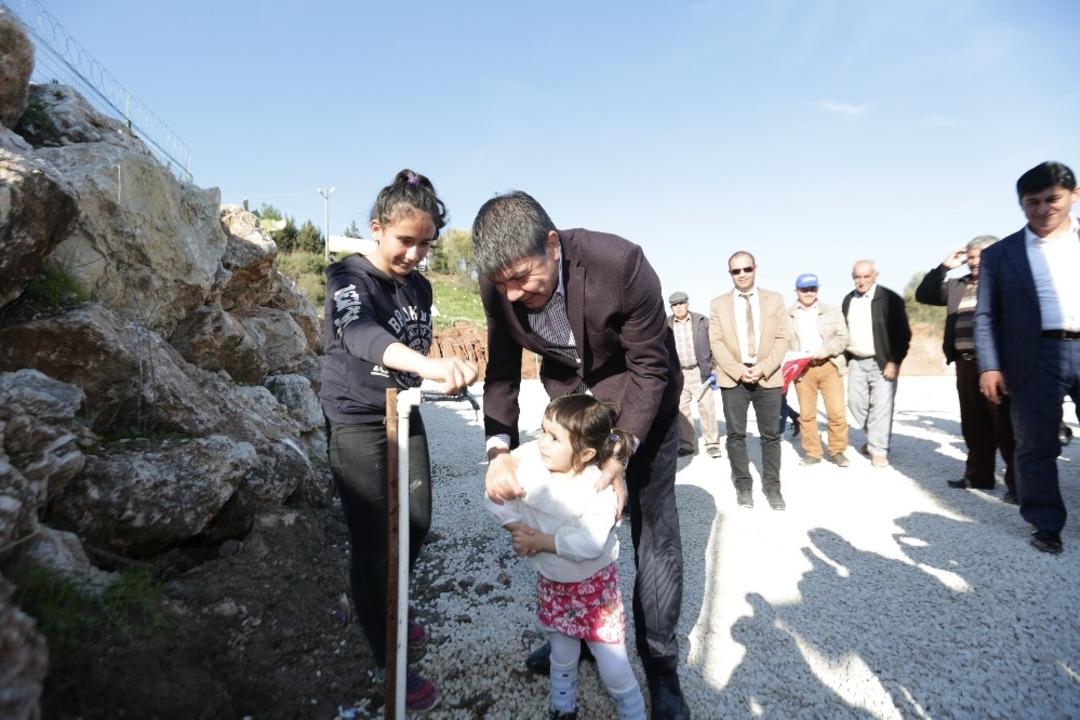 Kumluca&rsquo;da 13 mahallenin su sorunu tarih oldu