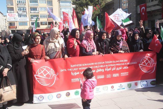 Elazığ’da STK’lar Suriyeli kadın ve çocuklar için bir araya geldi