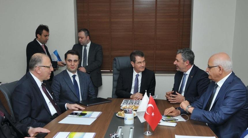 Nurettin Canikli’den Özpolat Makina’ya ziyaret