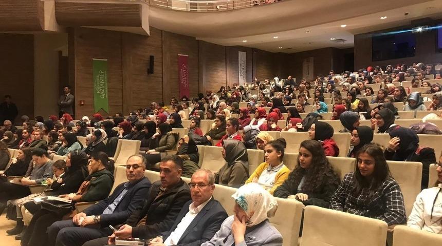 ‘Değerli Kadın Buluşmaları’na Nurdan Damla konuk oldu