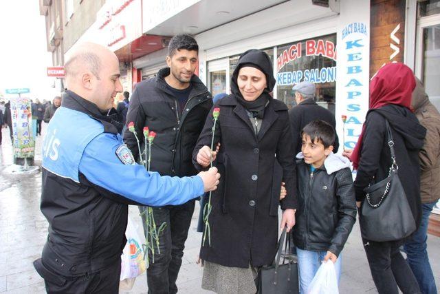 Hakkari’de Kadınlar Günü etkinliği