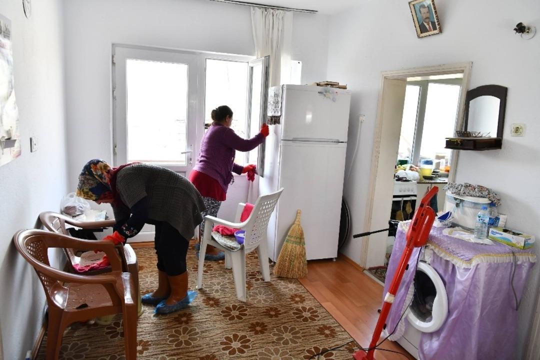 G&ouml;n&uuml;l Timleri g&ouml;n&uuml;lleri kazanıyor