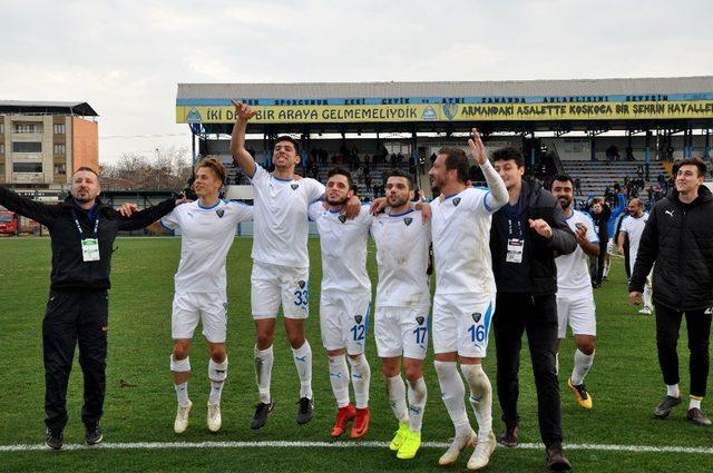 Karacabey Belediyespor, yenilmezlik serisini sürdürmek istiyoruz