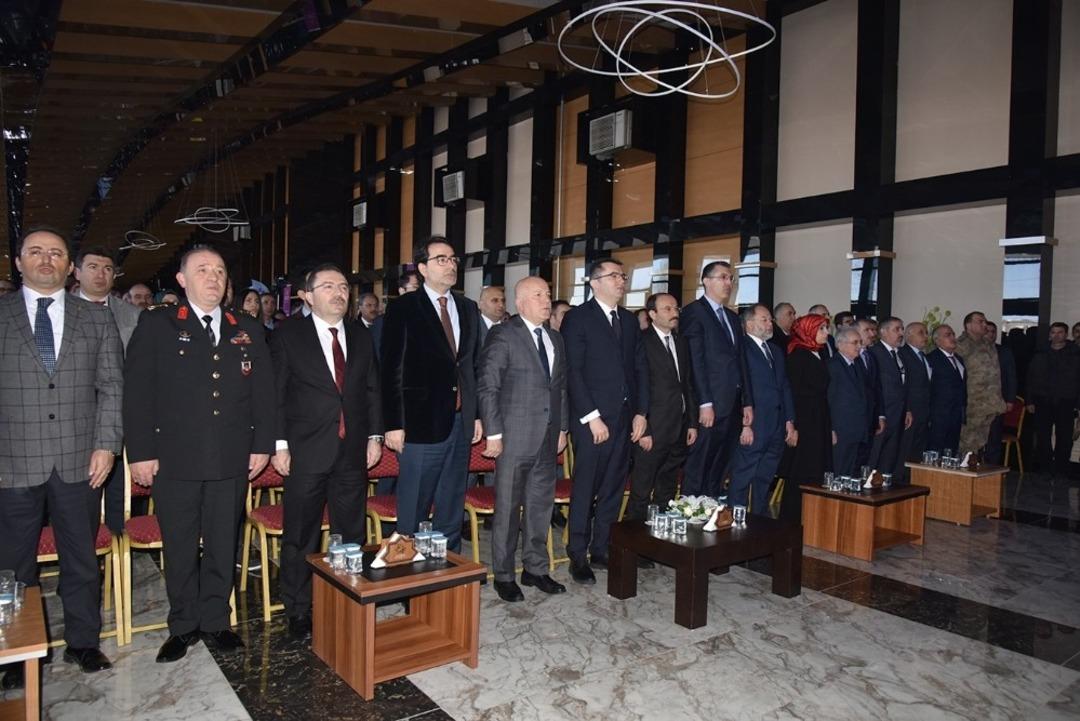 Doğu Anadolu Kariyer Fuarı g&ouml;rkemli bir a&ccedil;ılışla başladı