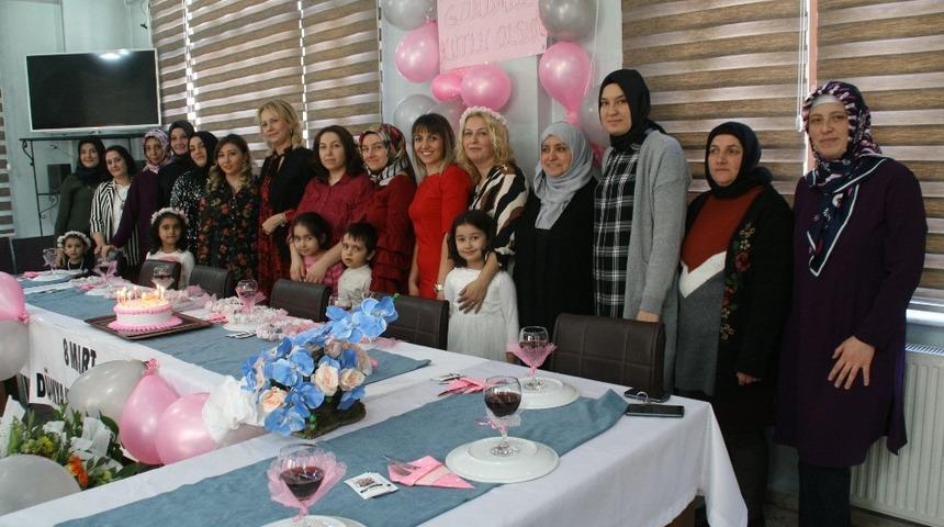 Emniyet m&uuml;d&uuml;rl&uuml;ğ&uuml; kadınları unutmadı