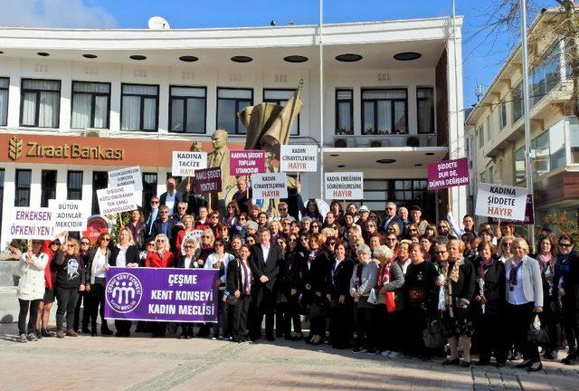 Çeşmeli kadınlar alkışlarla yürüdü