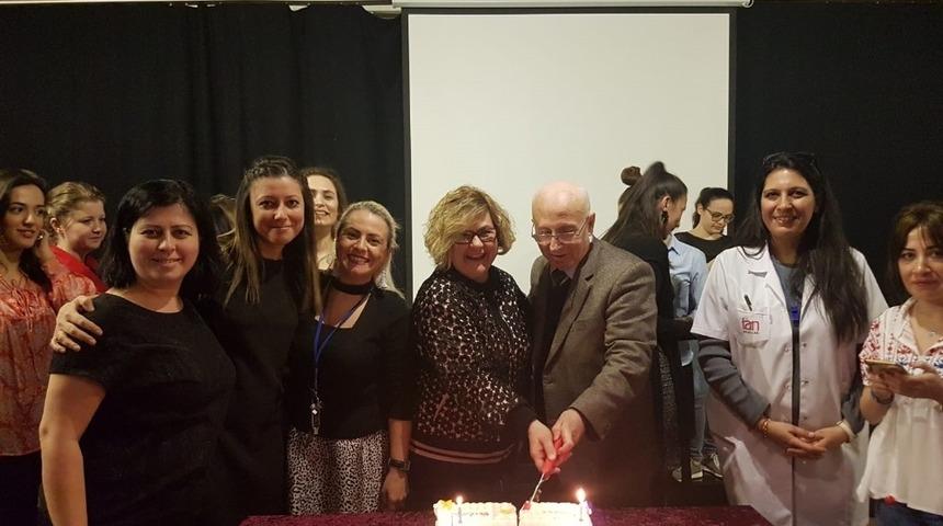 Kadınlar g&uuml;n&uuml;nde kadınlara &ouml;zel pasta