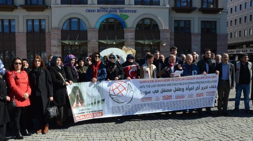 Suriye&rsquo;deki tutsak kadın ve &ccedil;ocuklar i&ccedil;in bir araya geldiler