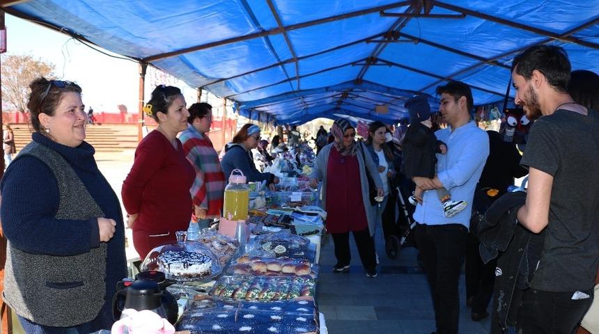 &Uuml;reten kadınlar &lsquo;8 Mart Şenliği&rsquo;nde buluştu