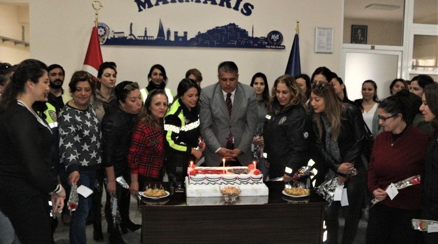 Marmaris Emniyet M&uuml;d&uuml;rl&uuml;ğ&uuml; kadın personellerini unutmadı