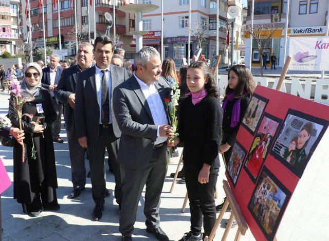 Ortaokul öğrencilerinden “Kadın” temalı resim sergisi