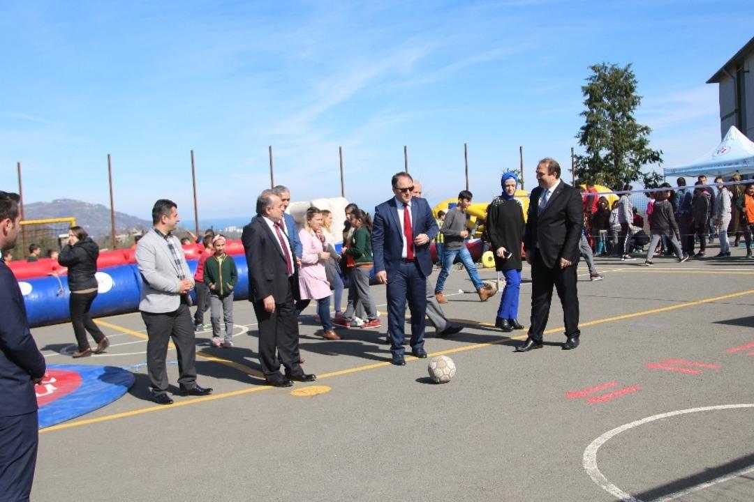 Bu proje gen&ccedil;leri sporla buluşturuyor