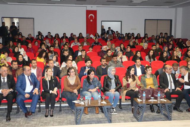 Bah&ccedil;eşehir Koleji nden Silopi&rsquo;de  Mutlu ve Başarılı &Ccedil;ocuk Nasıl Yetiştirilir  semineri 3