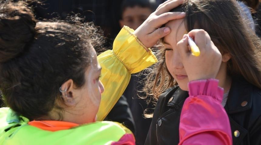 Aliağa&rsquo;da minikler i&ccedil;in eğlence tam gaz