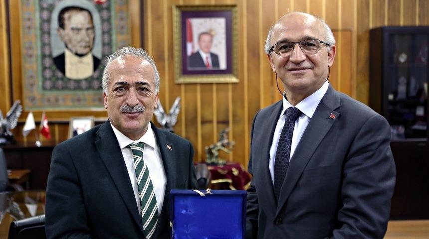 Rekt&ouml;r &Ccedil;omaklı: &ldquo;2023 eğitim vizyonu &uuml;lkemiz i&ccedil;in b&uuml;y&uuml;k &ouml;nem arz ediyor&rdquo;