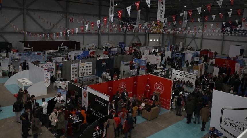Atat&uuml;rk &Uuml;niversitesi, Doğu Anadolu Kariyer Fuarında