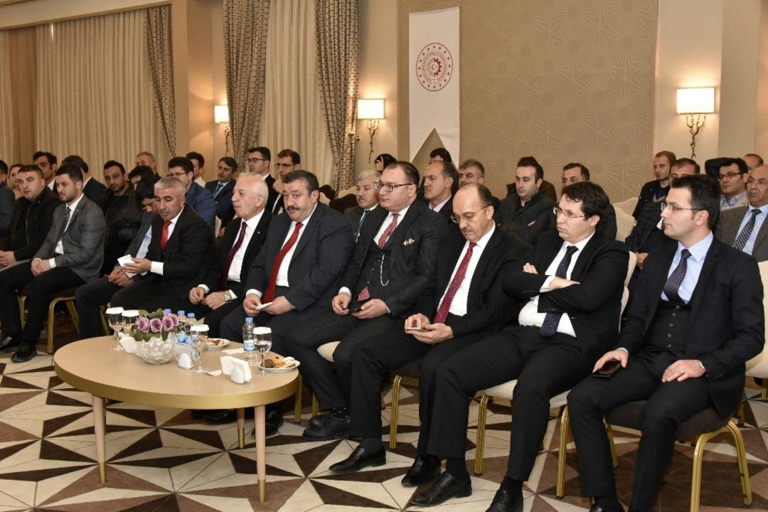 G&uuml;m&uuml;şhane&rsquo;de &rsquo;Coğrafi İşaretli &Uuml;r&uuml;nlerde Kooperatif&ccedil;ilik Stratejisi&rsquo; toplantısı