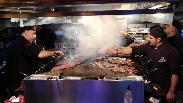 Ünlü et lokantasından kadınlar gününde ücretsiz yemek