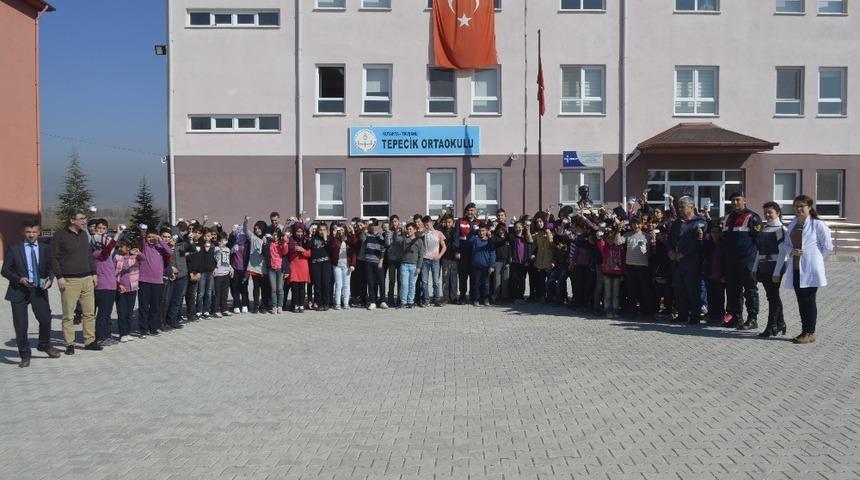 Jandarma’dan öğrencilere trafik eğitimi