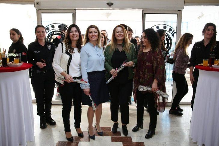 Emniyet Müdürü Yıldız kadın personelin Dünya Kadınlar Günü’nü kutladı G3