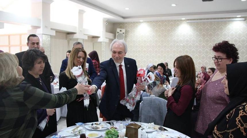 Başkan Kamil Saraçoğlu: "Kadın, ailenin temelidir"