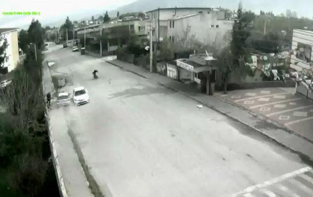 Trafik kazaları MOBESE kameralarına yansıdı