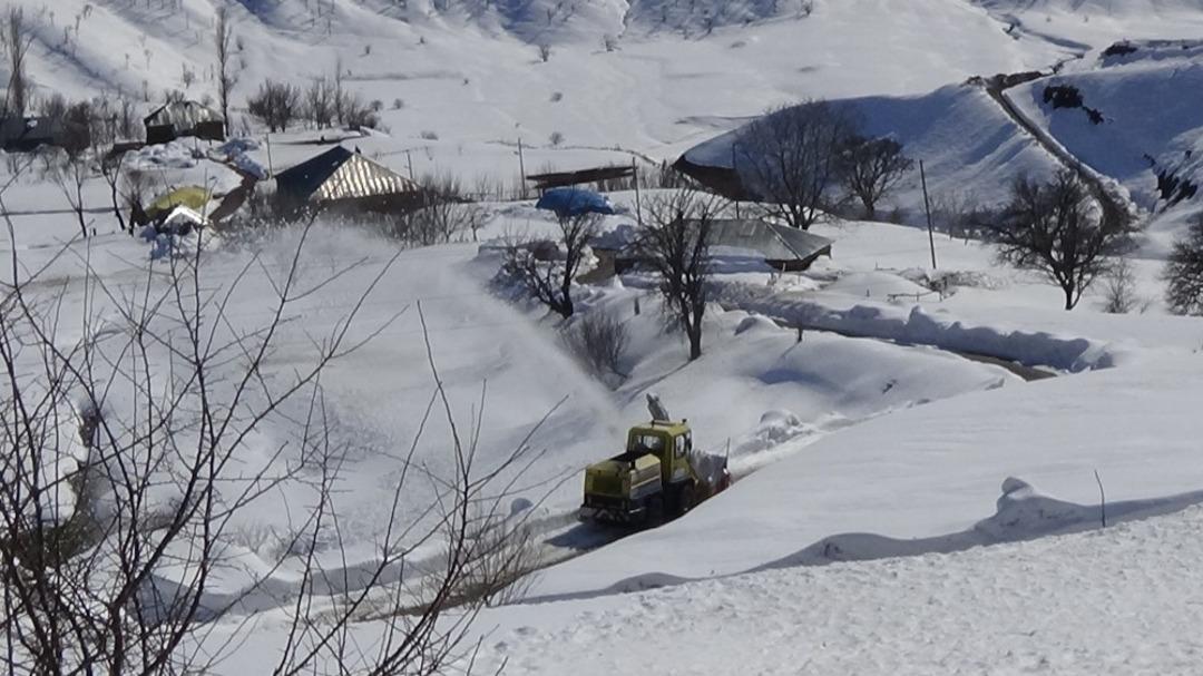 K&ouml;y yolları yeniden ulaşıma a&ccedil;ılıyor