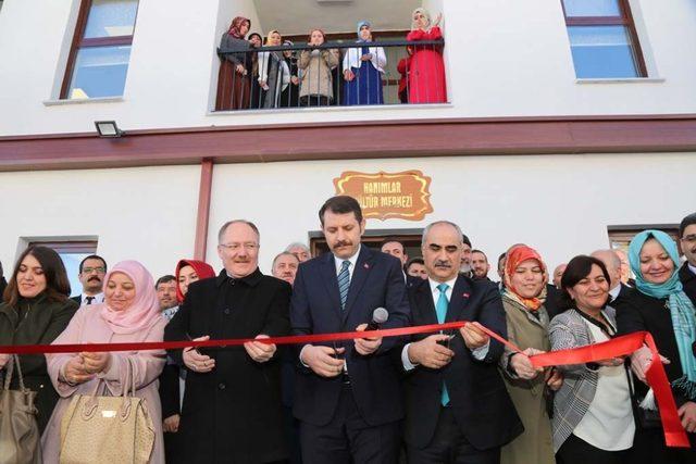 Sivas’ta kadınlara özel Kültür merkezi açıldı