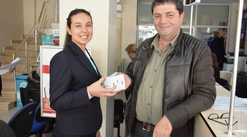 3 bin kutu kandil simidi dağıtıldı