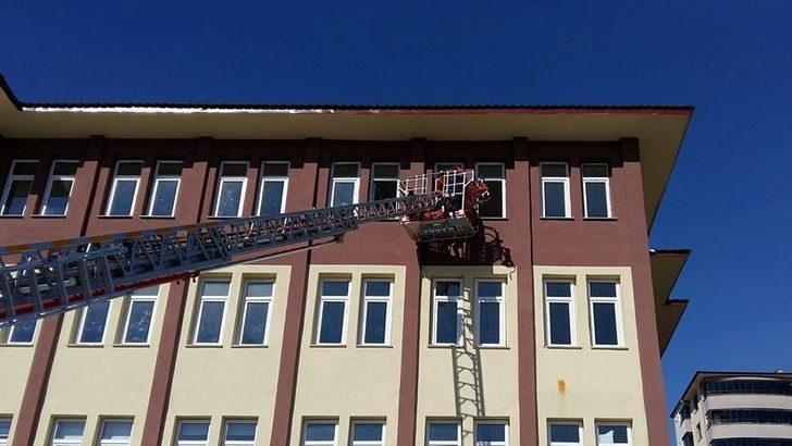 Bayburt Belediyesi İtfaiyesinden okullarda yangın tatbikatı G5