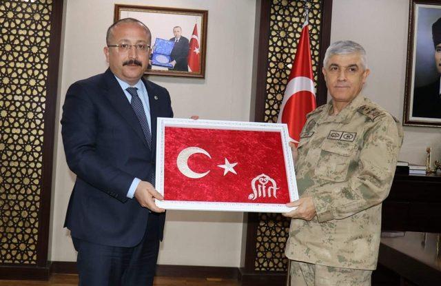 Jandarma Genel Komutanı Orgeneral Arif Çetin, Vali Atik’i ziyaret etti