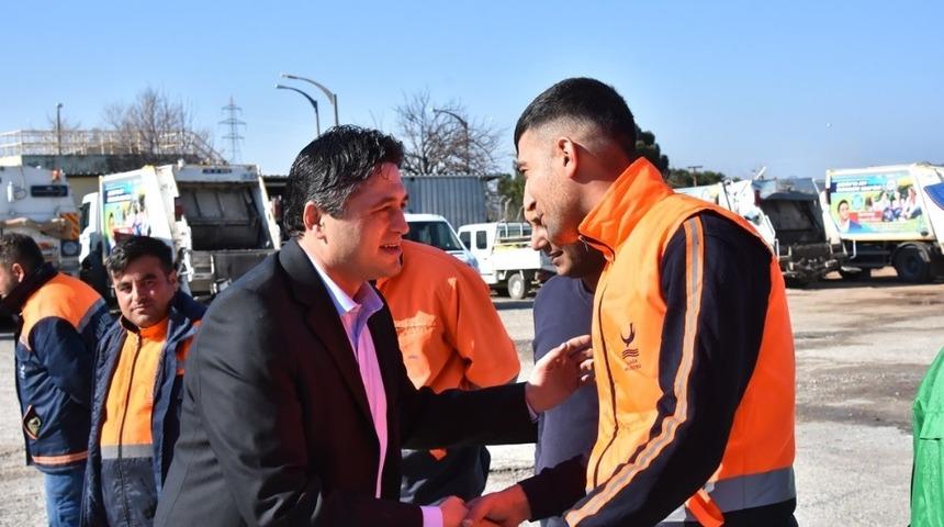 Başkan Acar: "Aynı işi yapanların aynı maaşı alması gerektiğine inanıyorum"