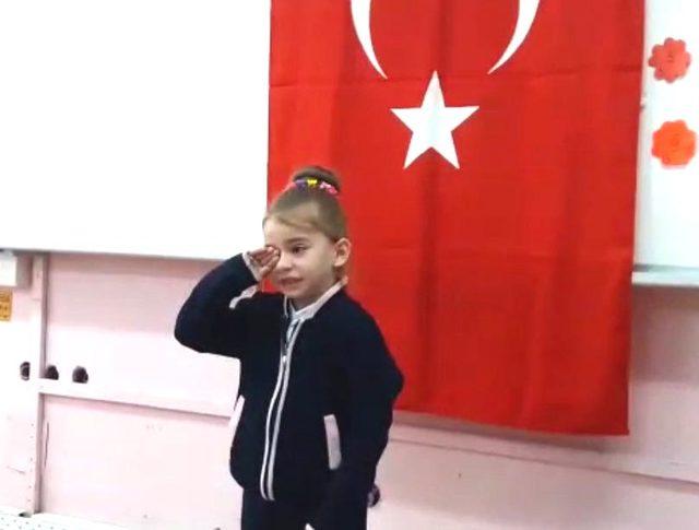 Minik Beyza Nur, İstiklal Marşı'nı gözyaşları içinde okudu