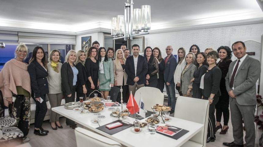 &Ouml;mer G&uuml;nel, Kuşadalı kadınlara y&ouml;nelik projelerini KUİKAd ile paylaştı