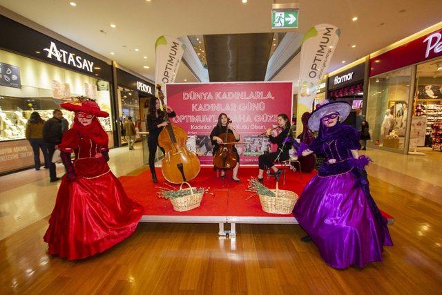 Kadınlar “En özel günlerini” Optimum’da yaşadı