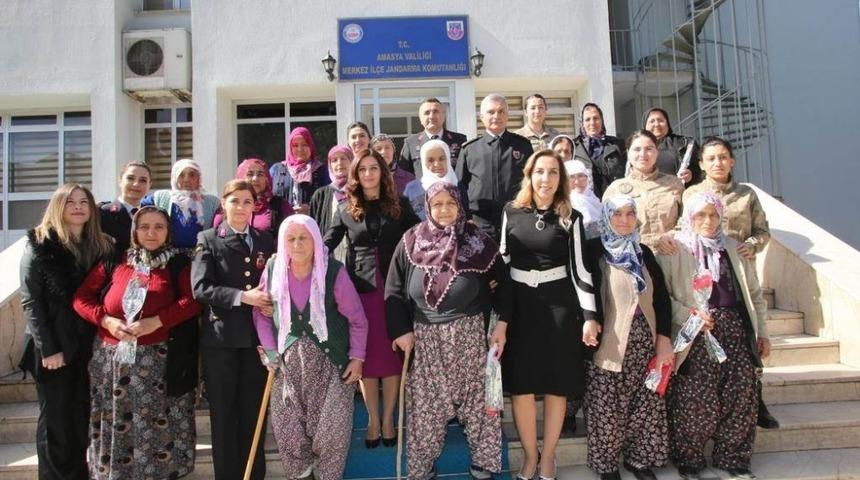 Jandarmanın &ouml;zel konukları