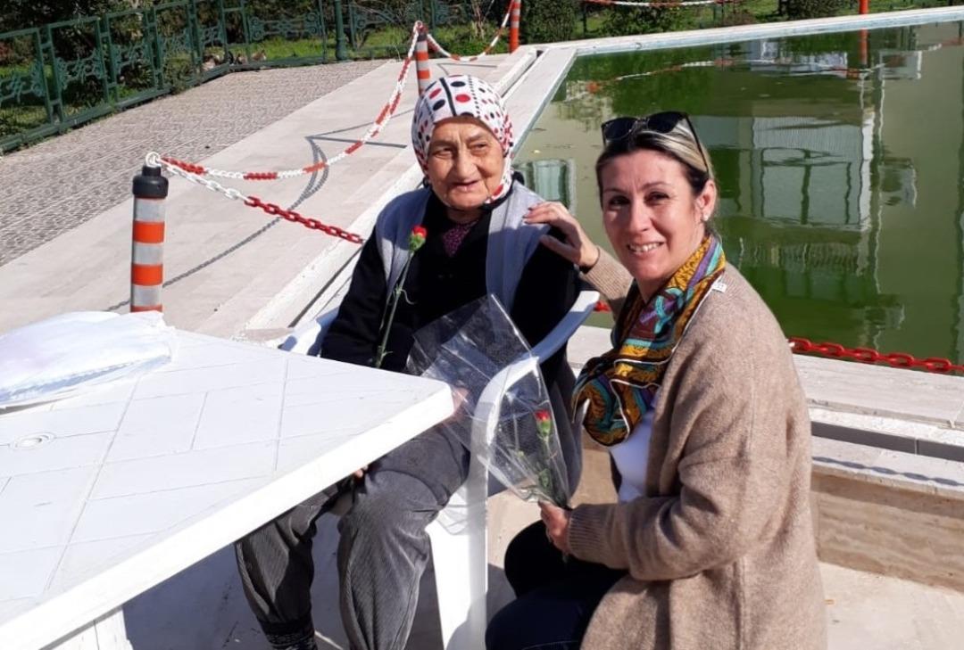 Cumhur İttifakı adaylarının 8 Mart g&uuml;ndemi &rsquo;kadın&rsquo; oldu