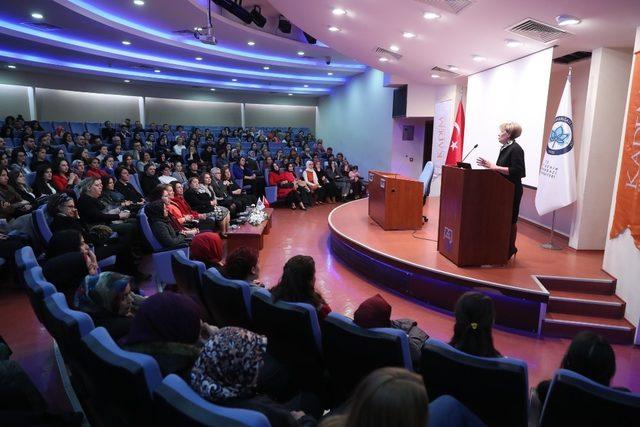 ESOGÜ’de “İş Dünyasında Kadın Olmak” adlı panel düzenlendi