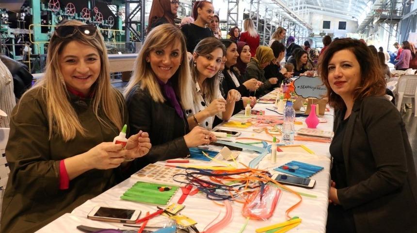 Kadınlar G&uuml;n&uuml; Kağıt M&uuml;zesi&rsquo;nde kutladındı