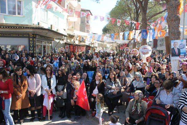 İsmet Akın’dan Germencik’te miting gibi açılış