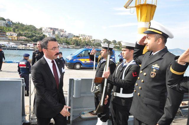 Kaymakam Arslan’dan TCG Kaş’a ziyaret