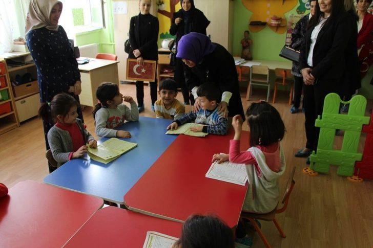 Vali Çiftçi’nin eşinden Bayat ziyareti G4