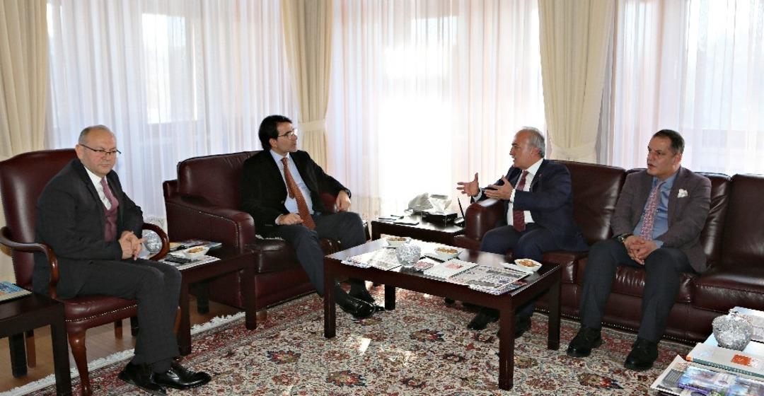 Cumhurbaşkanlığı İnsan Kaynakları Ofis Başkanı Salim Atay, Atat&uuml;rk &Uuml;niversitesini ziyaret etti