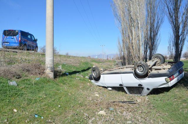 Takla atan otomobilin sürücüsü yaralandı