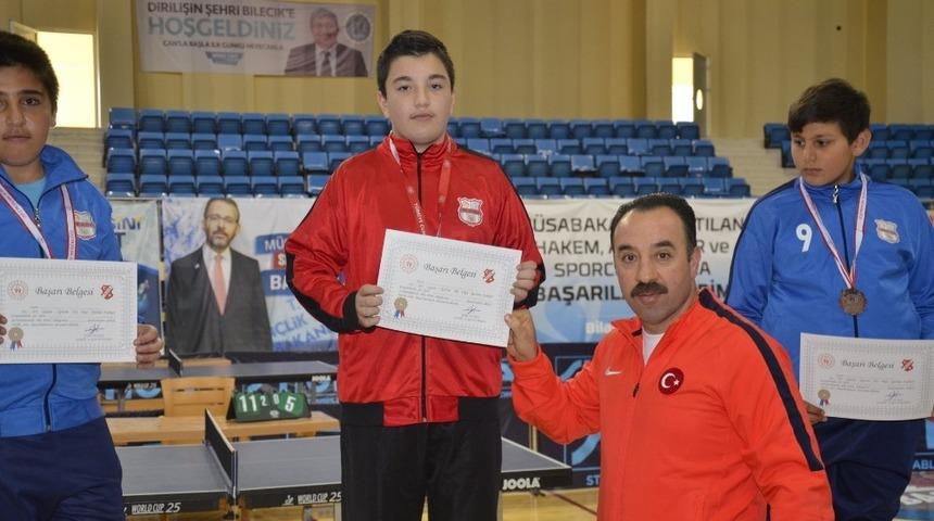 &Ouml;zel Sporcular Masa Tenisi Kız-Erkek İl Birinciliği m&uuml;sabakaları sona erdi