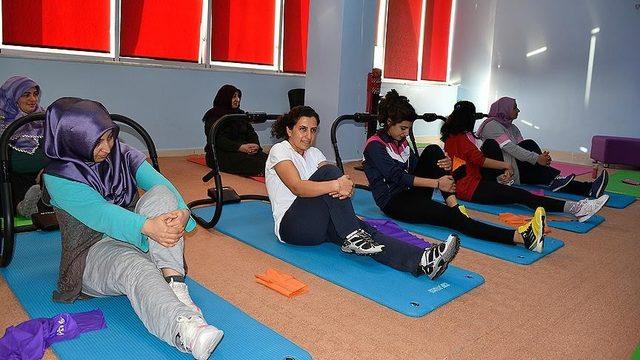 Lice ADEM kadınların ikinci evi oldu