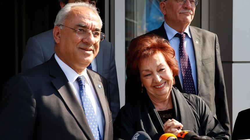 Usta oyuncu Güven Hokna DSP Üsküdar adayı oldu! Seçim sloganı sosyal medyayı yıktı