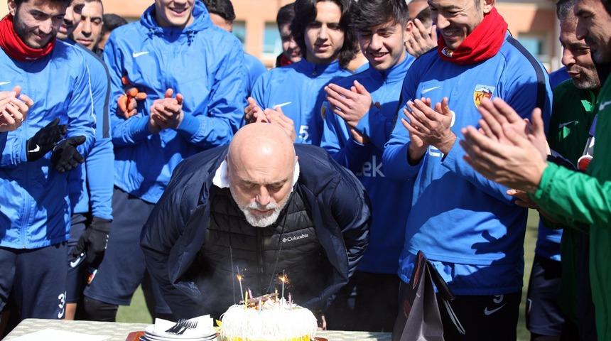 Hikmet Karaman'ın doğum günü kutlandı