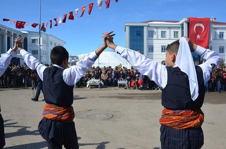Çat’ta kurtuluş coşkusu G4