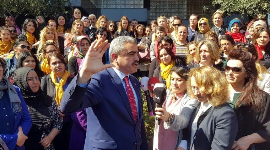 Cumhur İttifakı kadınları Haluk Alıcık’a sahip çıktı